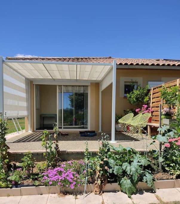 Grande Maison Avec Vue Sur Le Lac Saramon Extérieur photo
