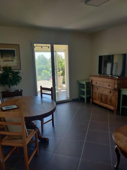 Grande Maison Avec Vue Sur Le Lac Saramon Extérieur photo