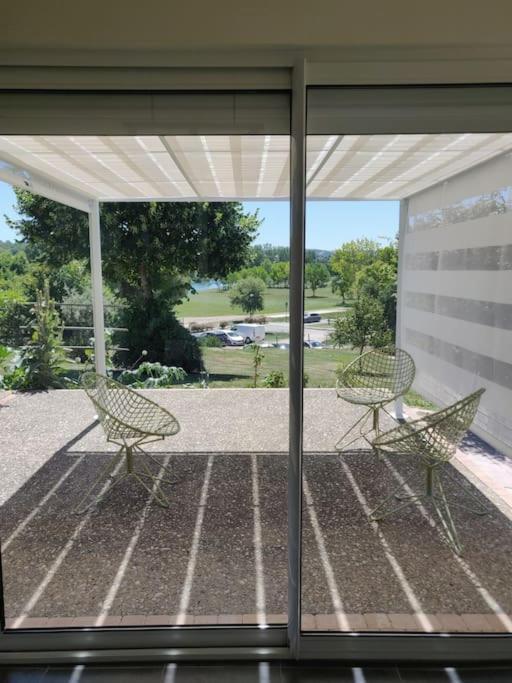 Grande Maison Avec Vue Sur Le Lac Saramon Extérieur photo
